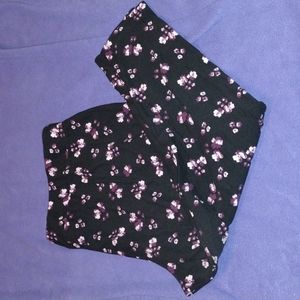 Terra & Sky black and purple floral print leggings size 4x